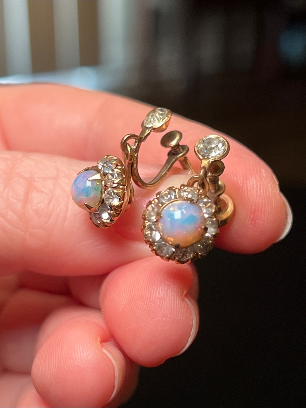 Vintage Glass Opal Cabochon Rhinestone Flower Cluster Gold Screwback Earrings